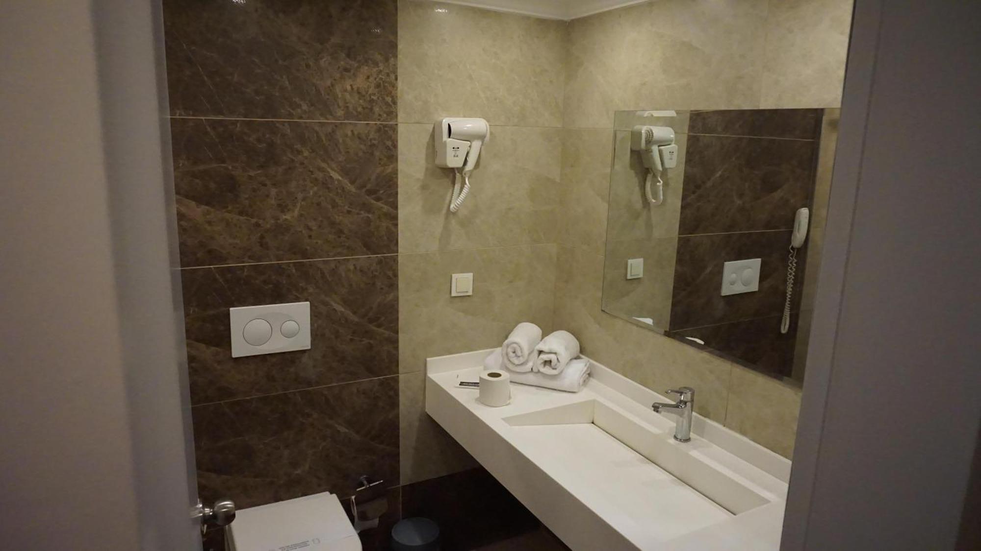 Ada Newday Resort Hotel 쿠사다시 외부 사진