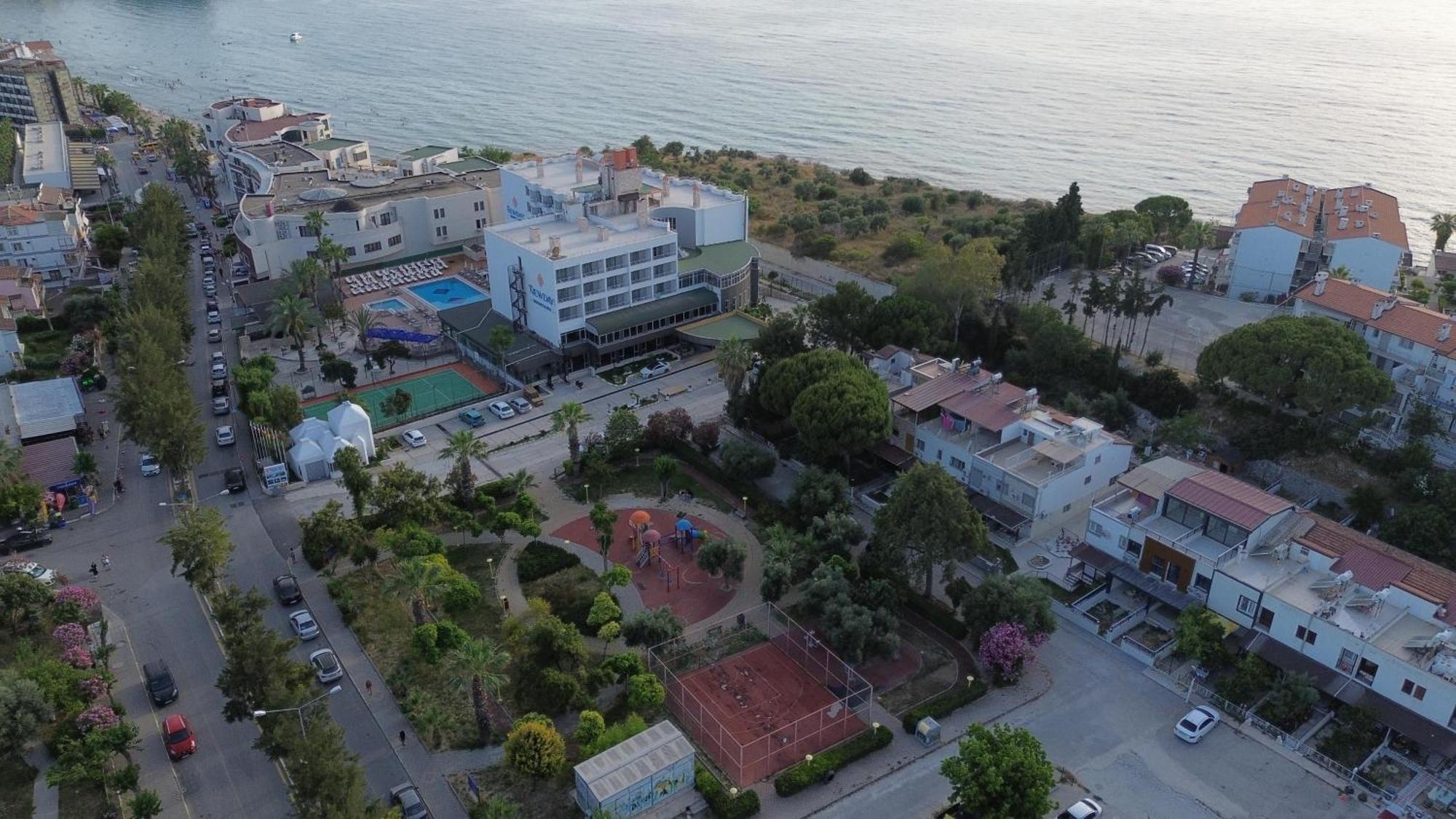 Ada Newday Resort Hotel 쿠사다시 외부 사진