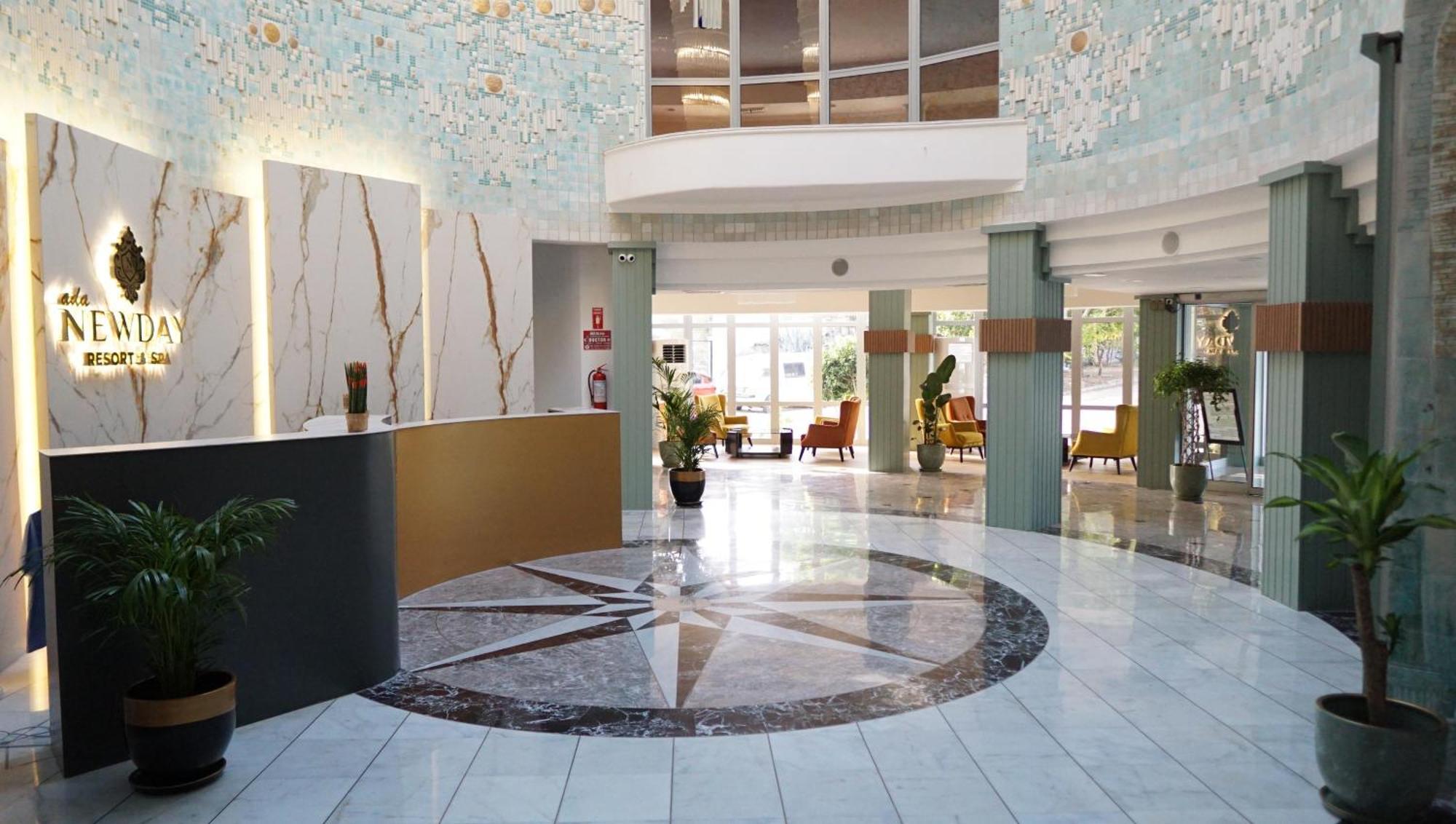 Ada Newday Resort Hotel 쿠사다시 외부 사진