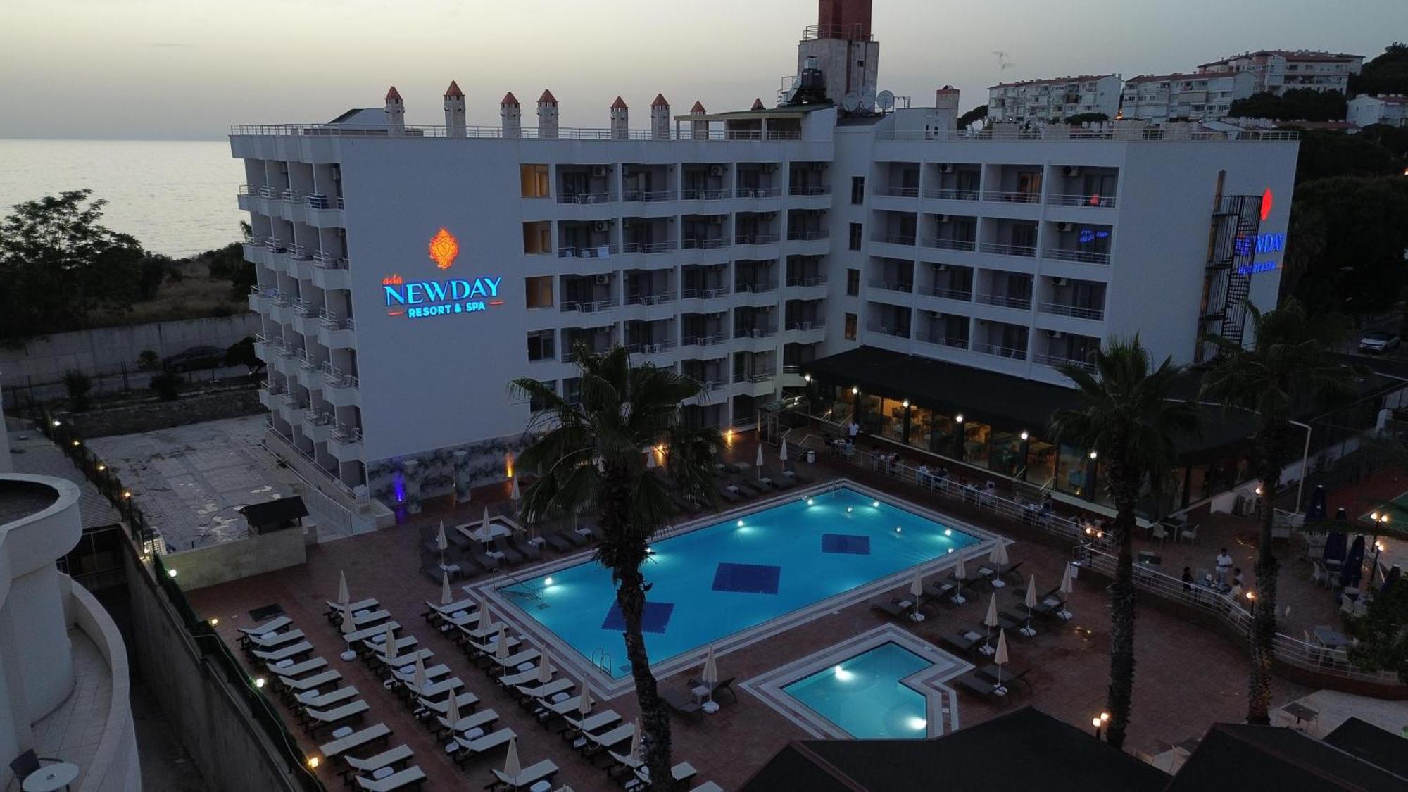 Ada Newday Resort Hotel 쿠사다시 외부 사진